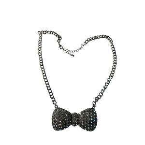 Vintage Rhinestone Encrusted Bow Tie Necklace Silver Tone Bling Adjustable